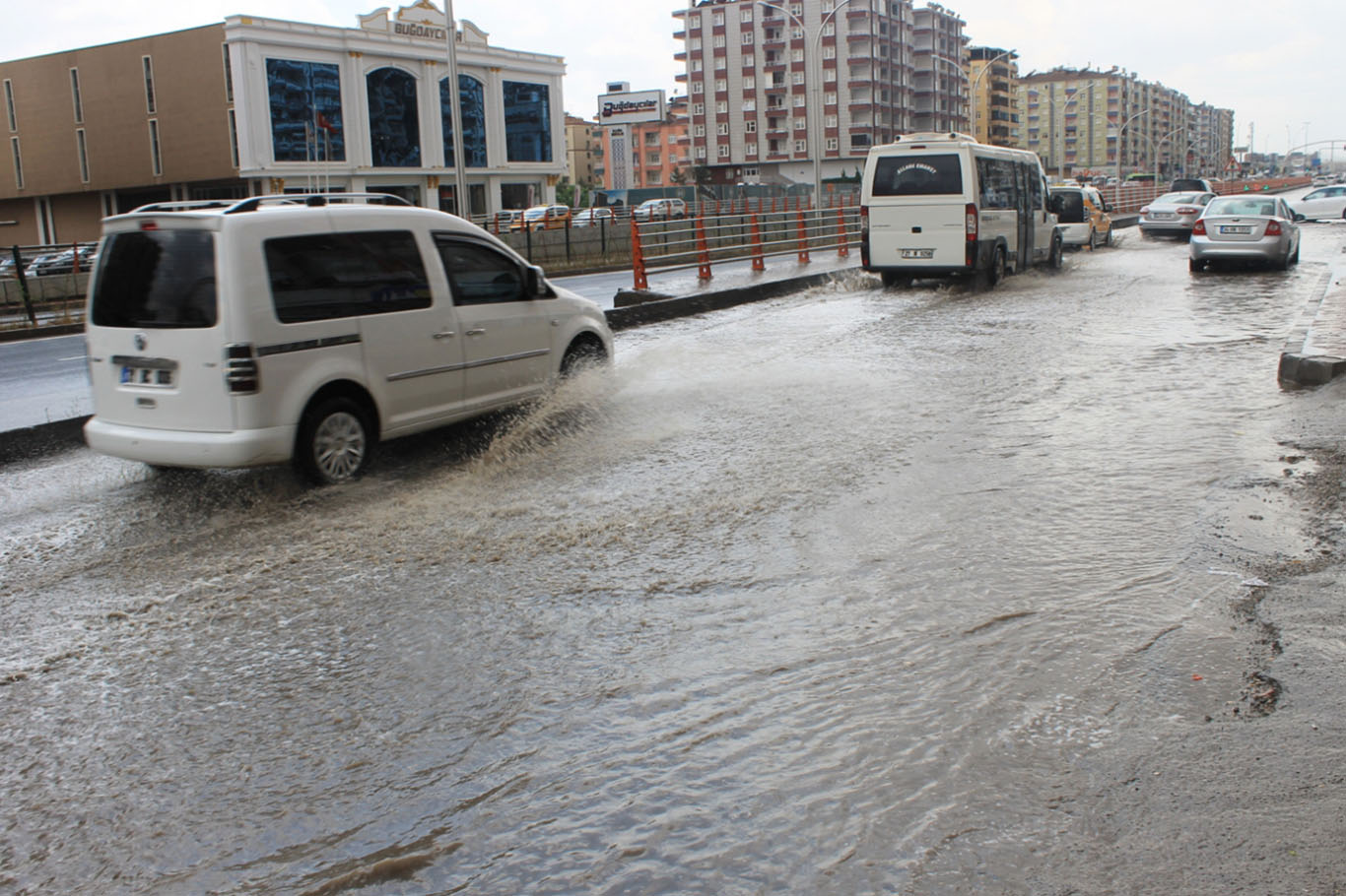 Meteoroloji'den kuvvetli yağış uyarısı