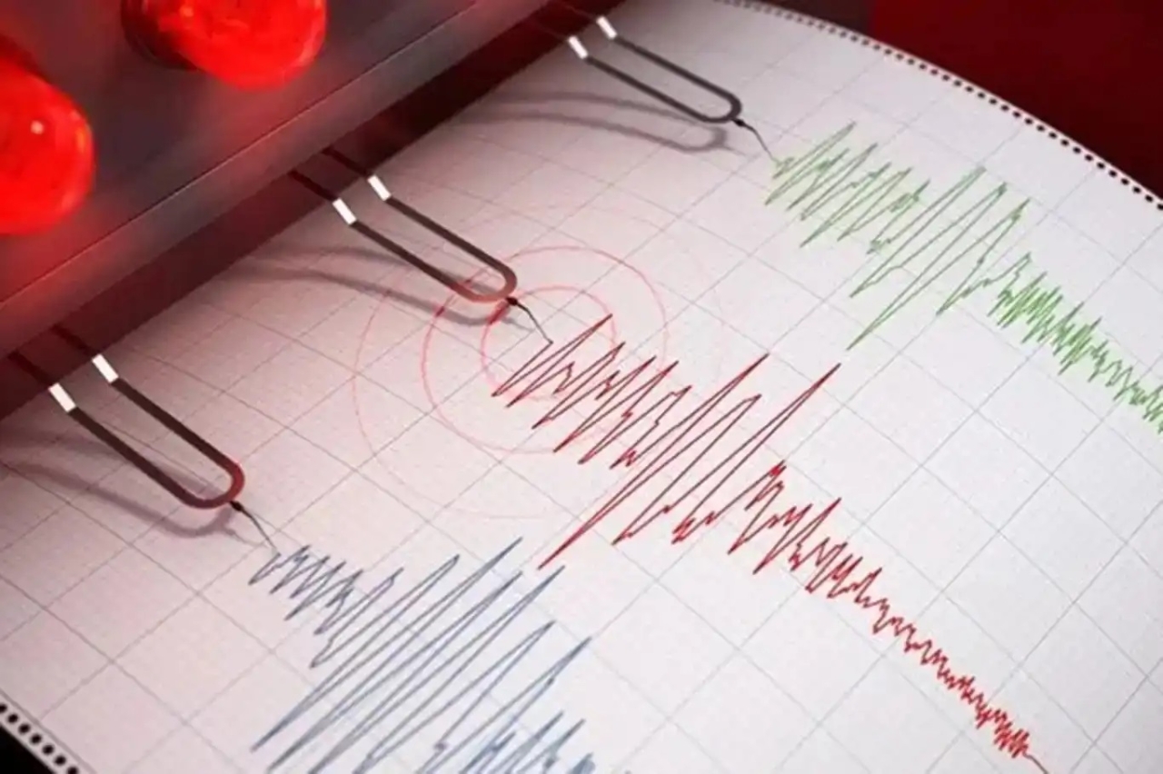 İzmir Körfezi'nde 4 büyüklüğünde deprem