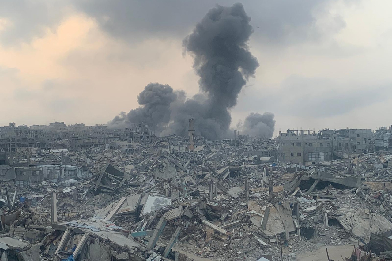 Gazze Hükümeti: Son 48 saatte 200'den fazla şehit, 300 bin kişi zorla yerinden edildi