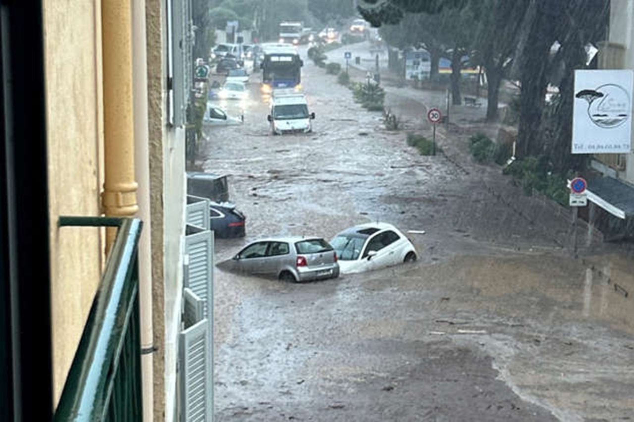 Fransa'da meydana gelen selde 3 ölü, 2 kayıp