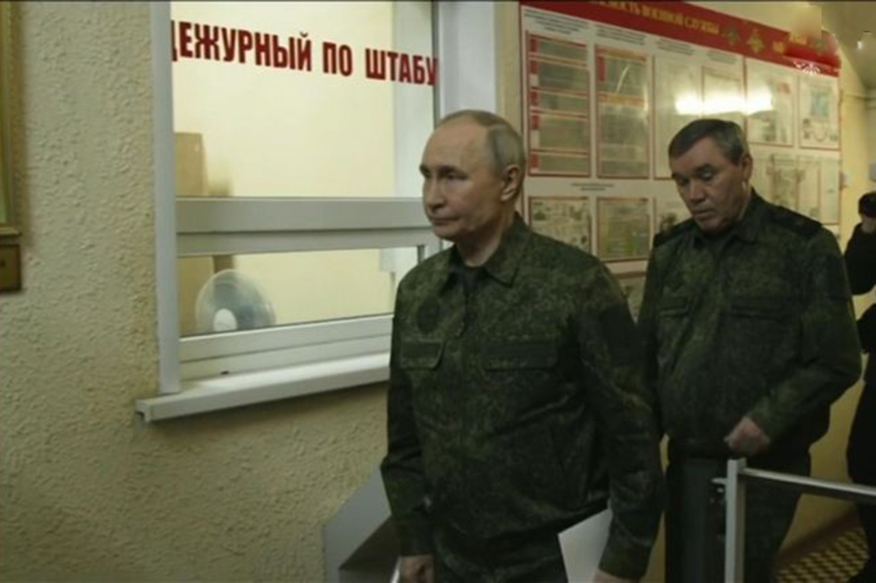 Putin, Ukrayna birliklerinden geri alınan Kursk'ta nükleer santrali inceledi