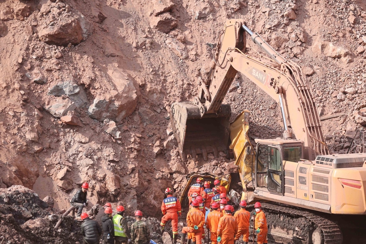 Çin'de maden çöktü: 4 ölü