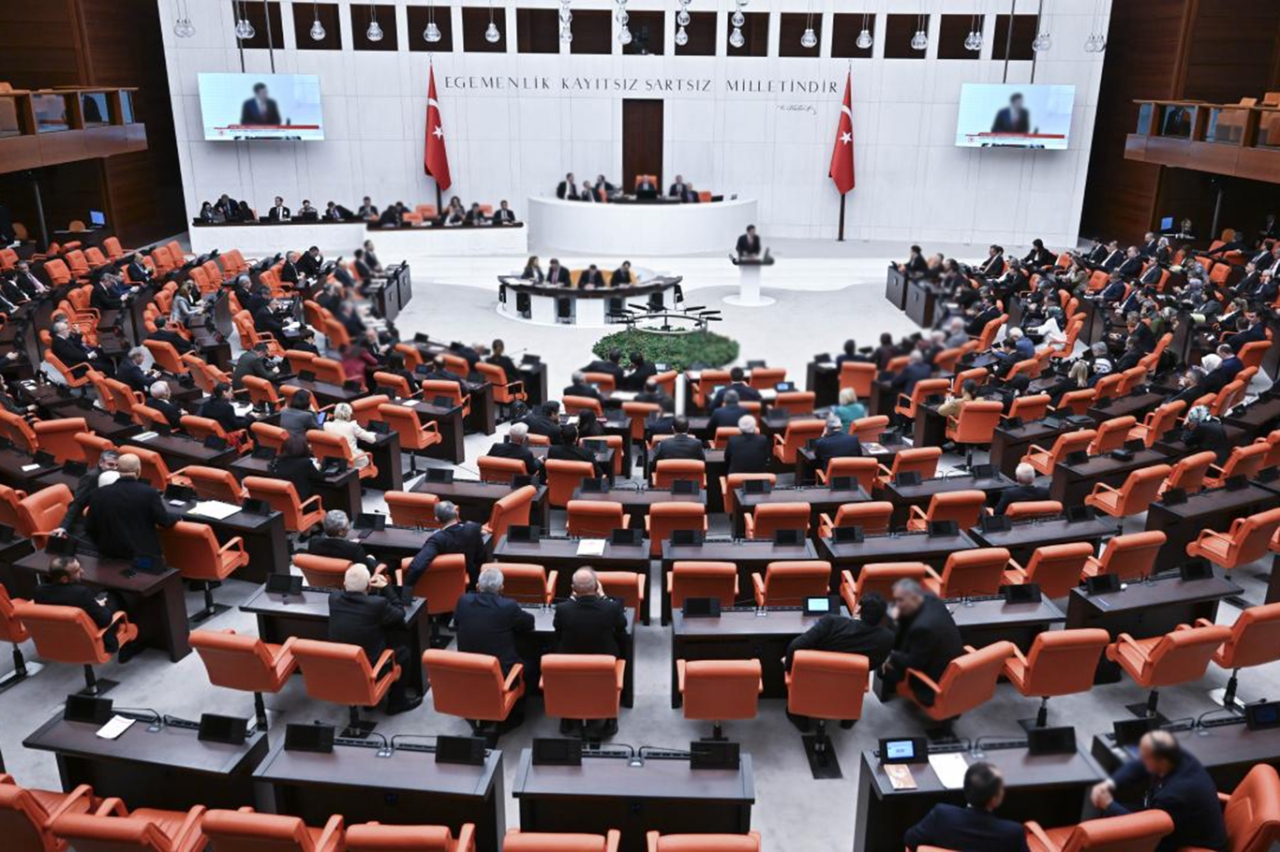 10. Yargı Paketi Meclis'te kabul edildi: Yeni düzenlemeler neler getiriyor?