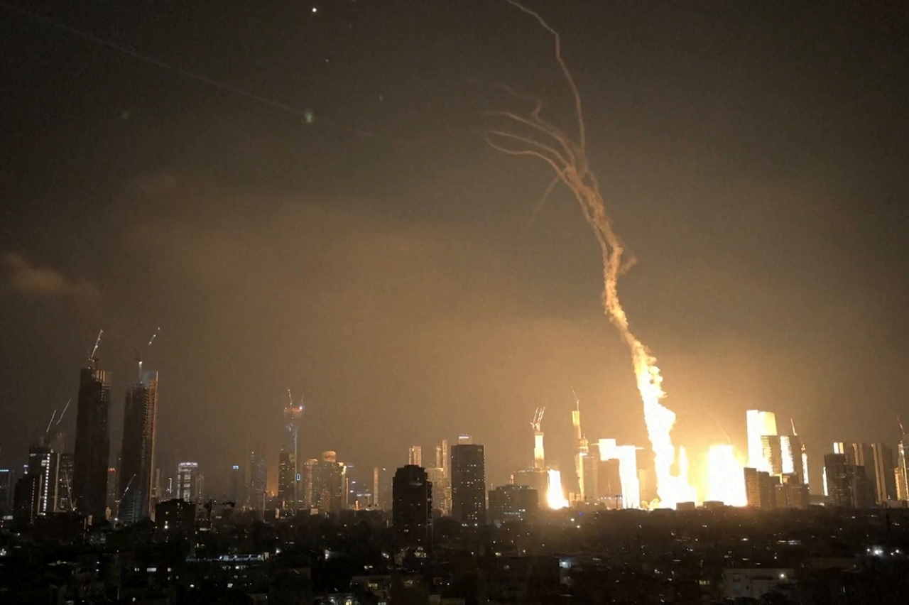 İran'dan 3 ülkeye uyarı: israile yardım ederseniz üslerinizi vururuz