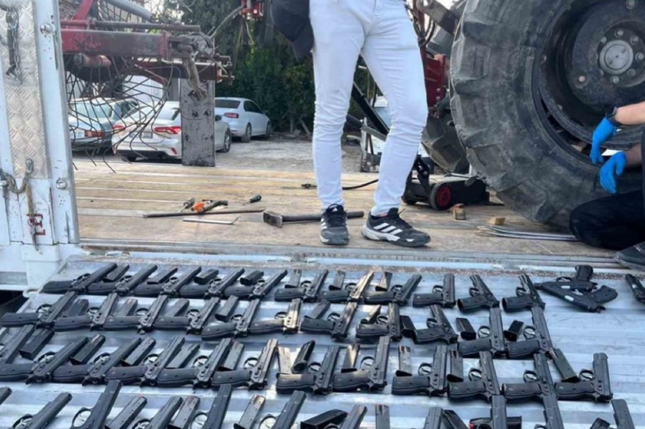 Tırda gizlenmiş 420 adet tabanca ele geçirildi