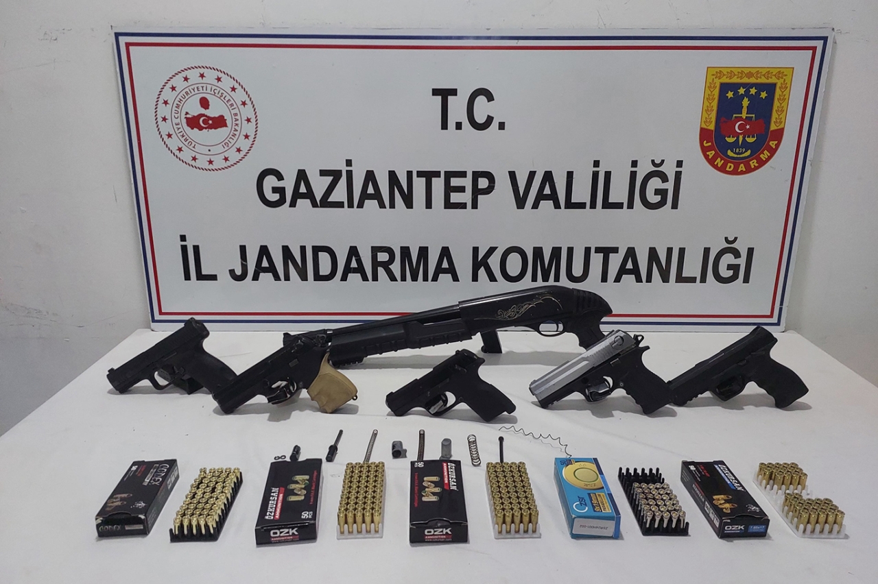 Gaziantep'te silah kaçakçılığı operasyonu: 2 gözaltı