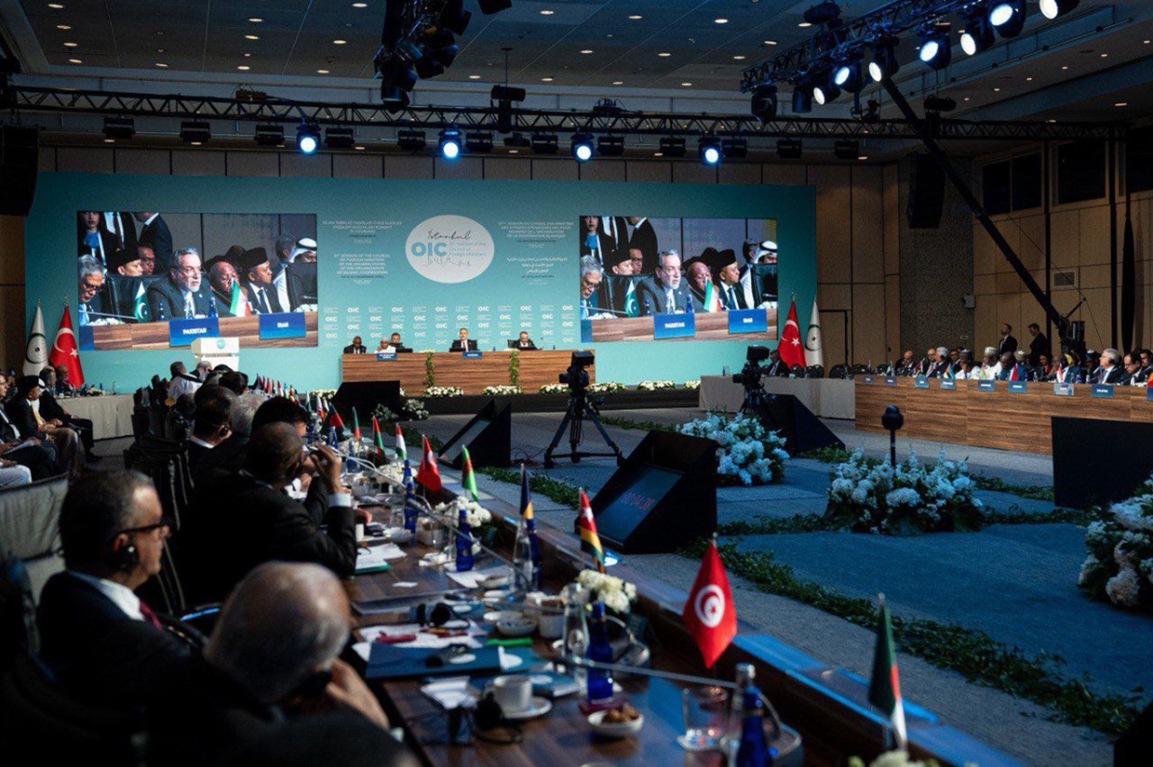 İslam İşbirliği Teşkilatı İran Özel Oturum'u İstanbul'da başladı