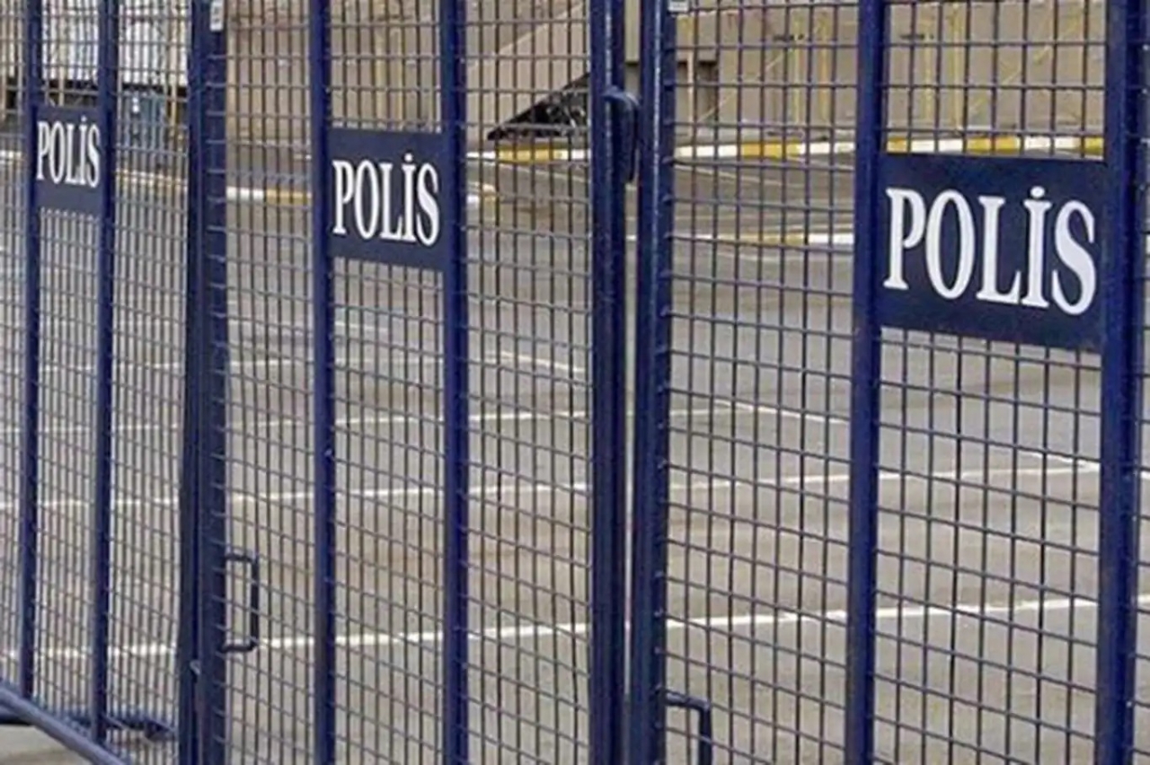 Beyoğlu'nda etkinlik yasağı: Taksim ve çevresi bariyerle kapatıldı