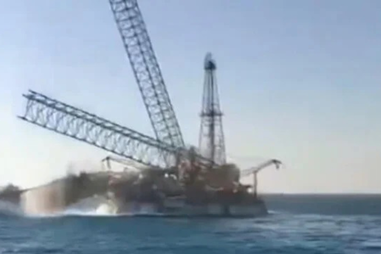 Süveyş Körfezi'nde sondaj gemisi battı: 4 ölü, 23 yaralı