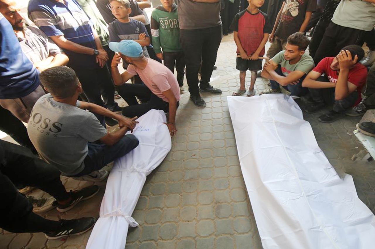 Gazze'de sabah saatlerinden bu yana 43 şehit: 9'u yardım sırasındaydı