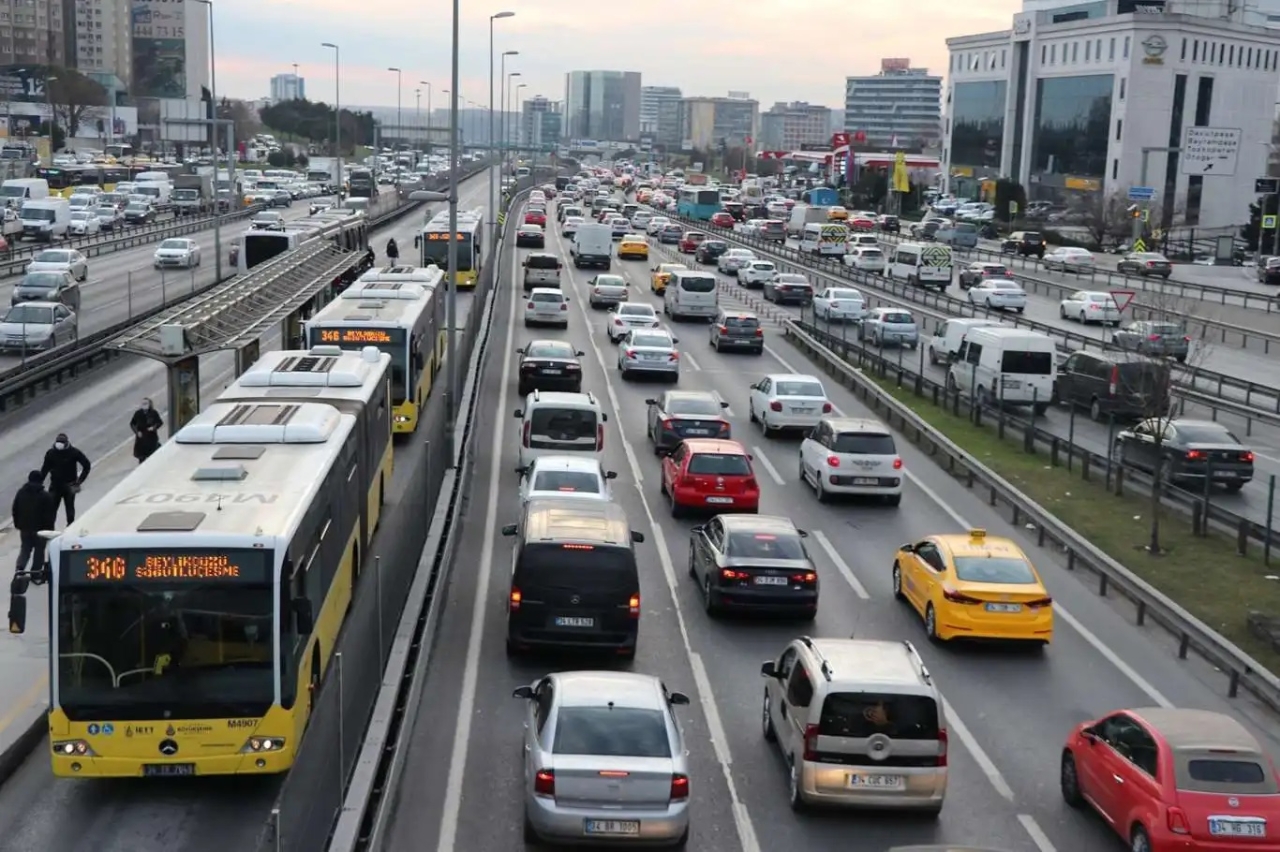 İstanbul'da toplu ulaşıma yüzde 20 zam