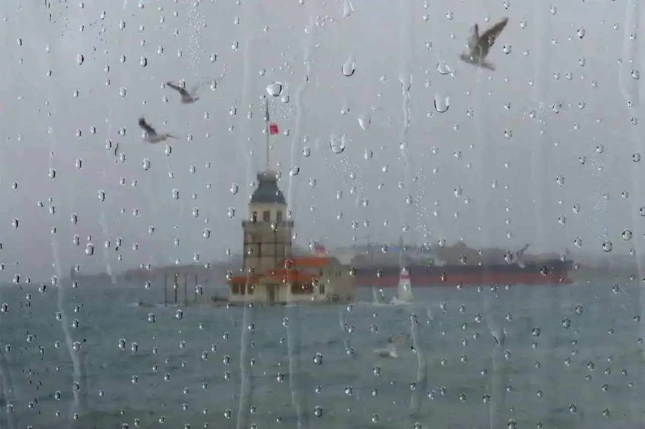 İstanbul için kuvvetli yağış uyarısı: Sel ve su baskını riski