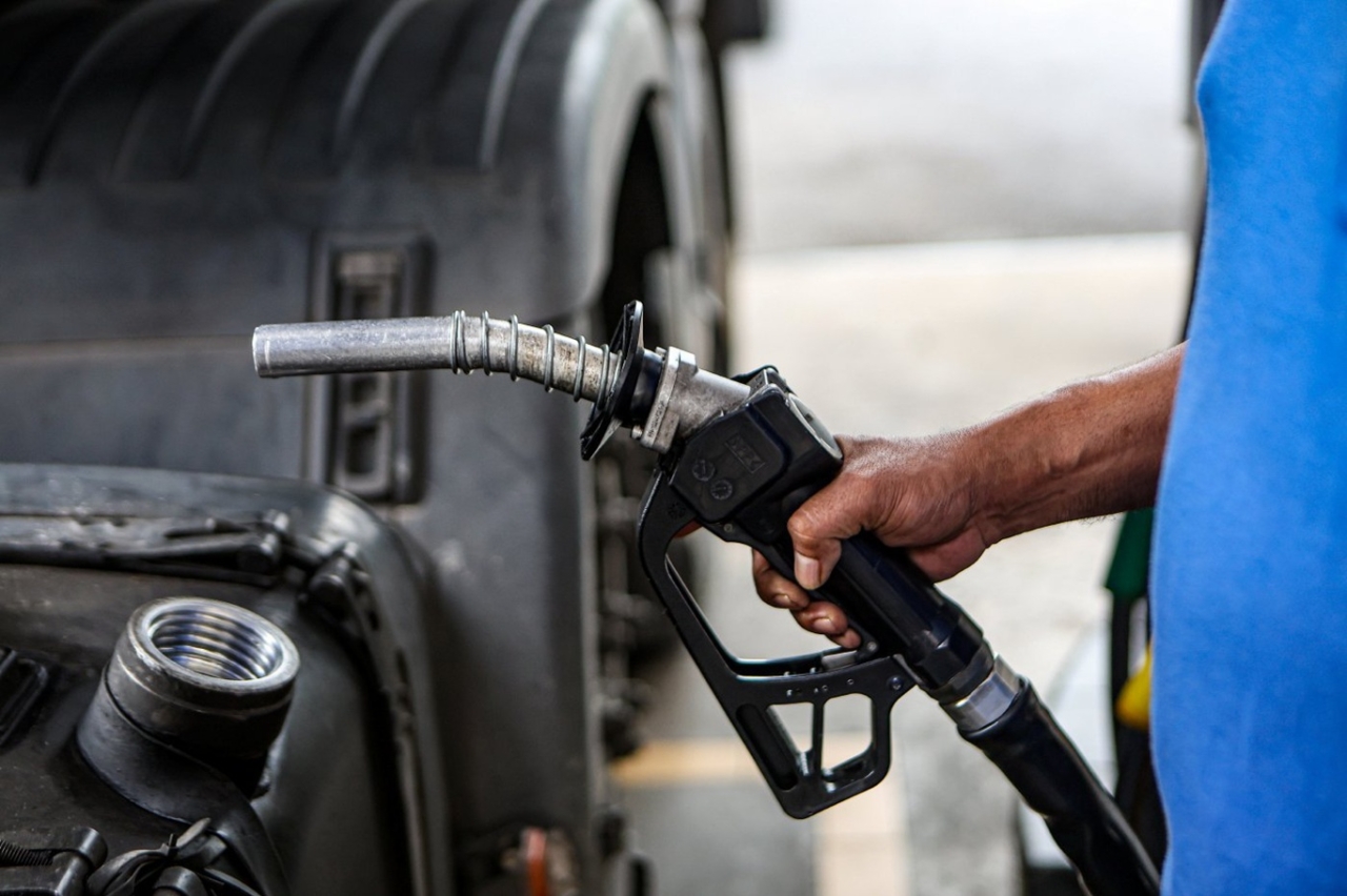 Hürmüz Boğazı'ndaki gerilim petrol fiyatlarını yükseltti