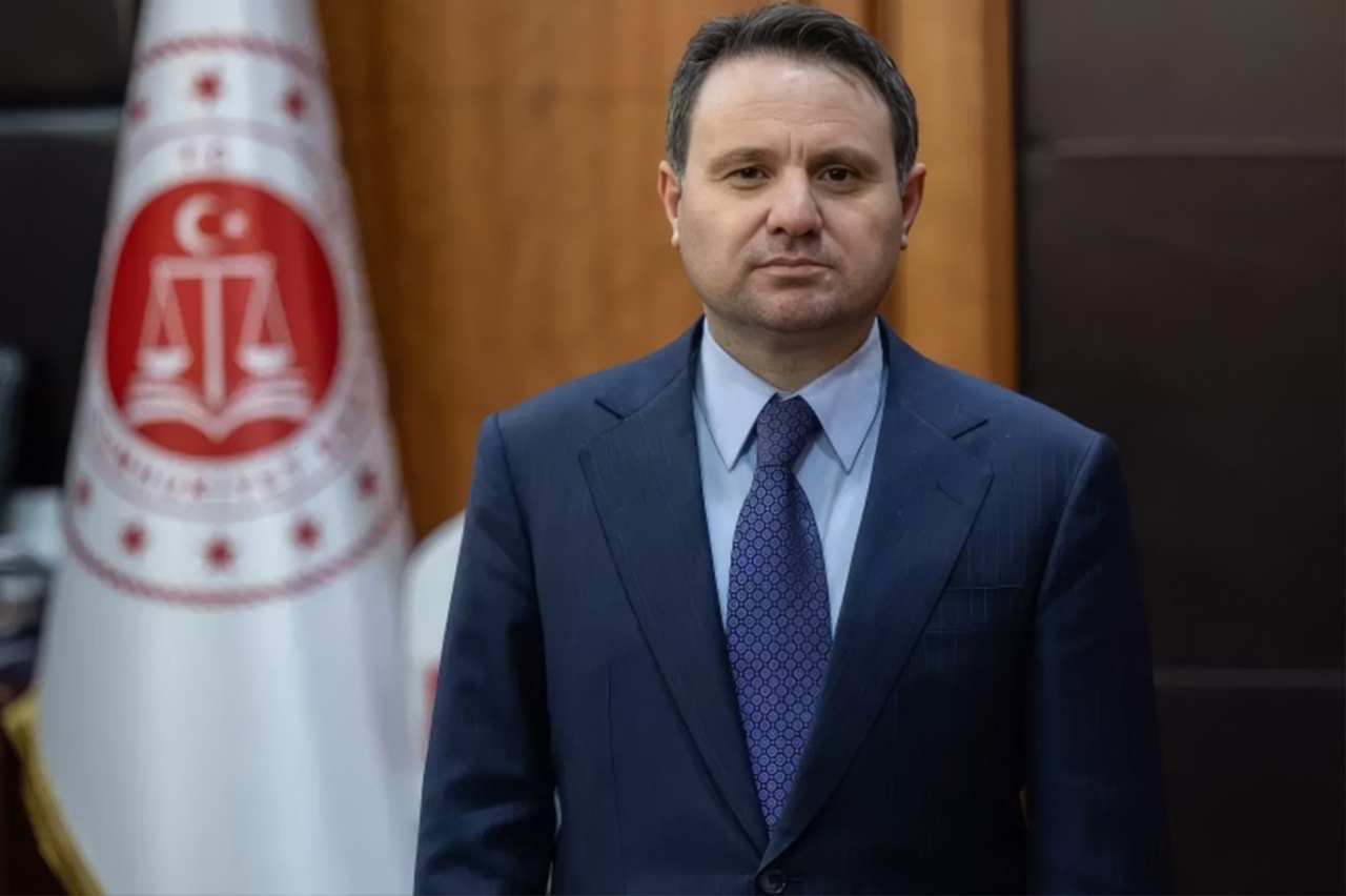 Bakan Gürlek: 10 orman yangınına ilişkin soruşturmalarda 6 şüpheli hakkında işlem yapıldı