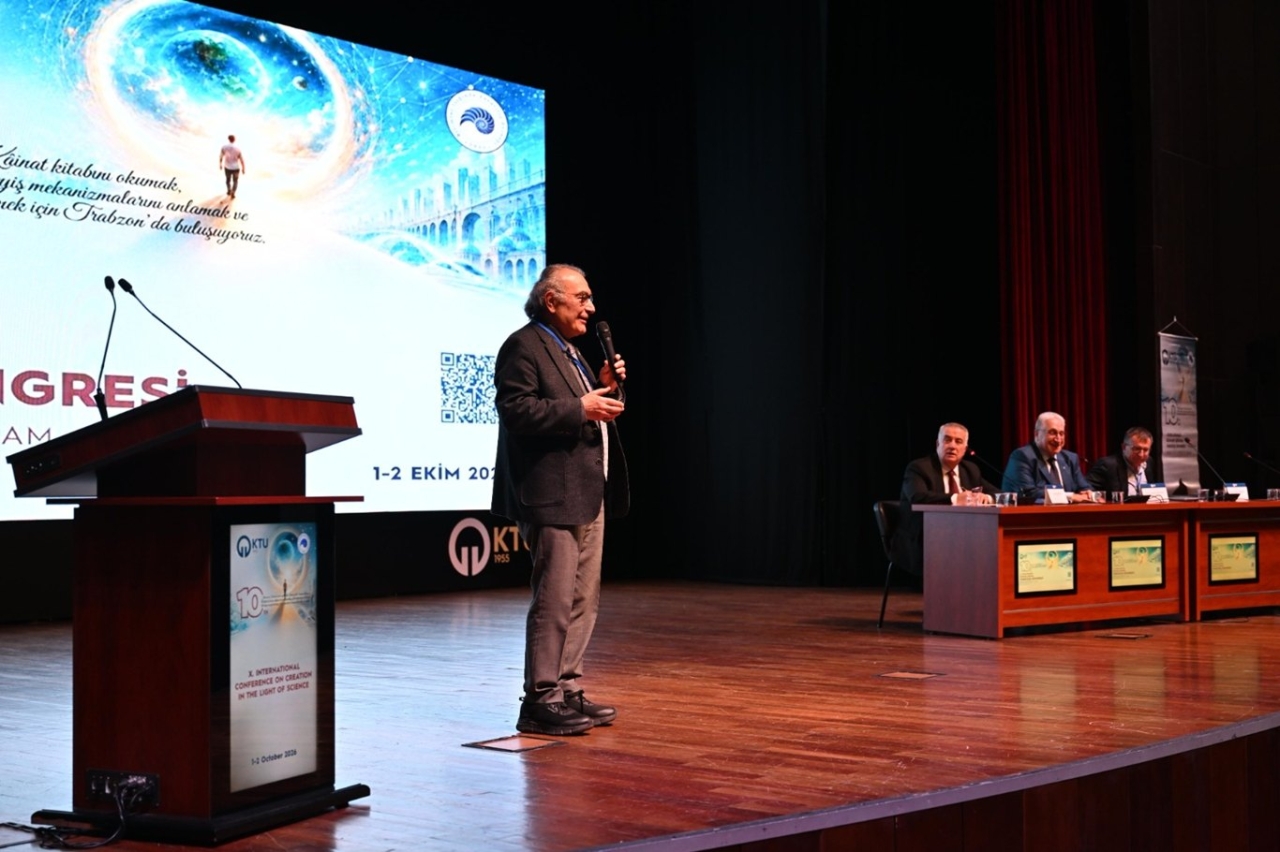 Prof. Dr. Tarhan: Yapay zekâyı insansız; evreni de dış zekâsız düşünemeyiz