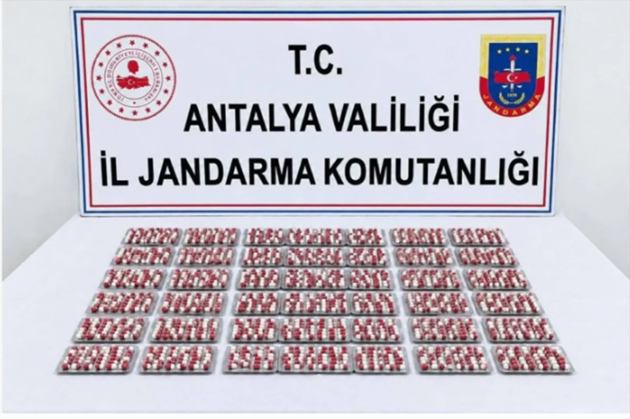 Antalya’da uyuşturucu operasyonunda 3 şüpheli tutuklandı