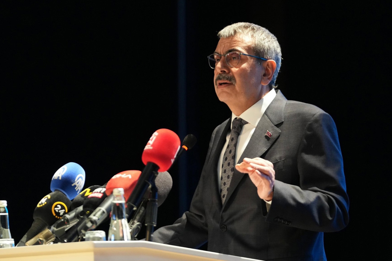 Bakan Tekin: Evlatlarımızın gönlünü hiçbir ekranın insafına terk etmeyeceğiz