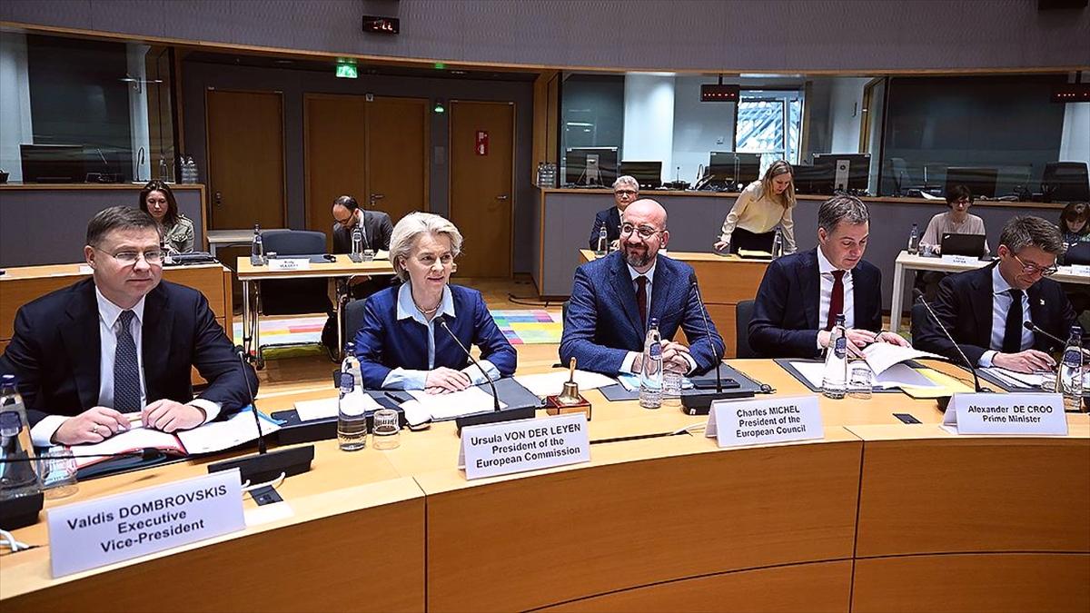 AB liderleri dondurulan Rus varlıklarından elde edilen gelirlerin Ukrayna'ya verilmesinde anlaştı