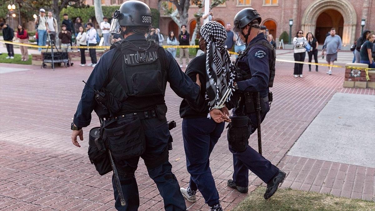 ABD'de üniversitelerdeki Filistin'e destek gösterilerinde yaklaşık 2 bin 500 kişi gözaltına alındı