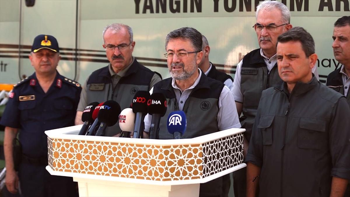 Bakan Yumaklı: Bugün ülke genelinde 47 yangın çıktı, 17'sine müdahalelerimiz devam ediyor