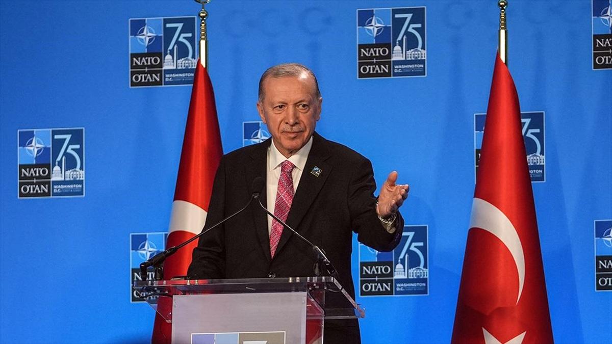 Cumhurbaşkanı Erdoğan, NATO Zirvesi'nde yoğun diplomasi trafiği yürüttü