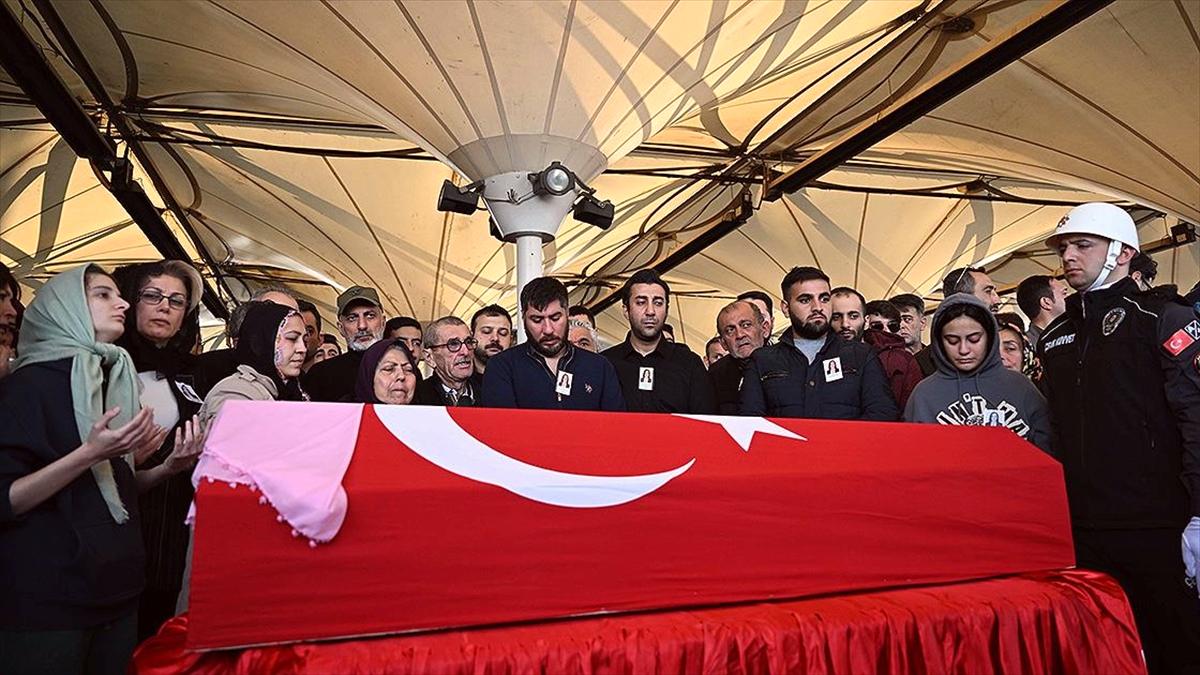 Evlilik yıldönümünde şehit düşen mühendis Ekici'ye veda