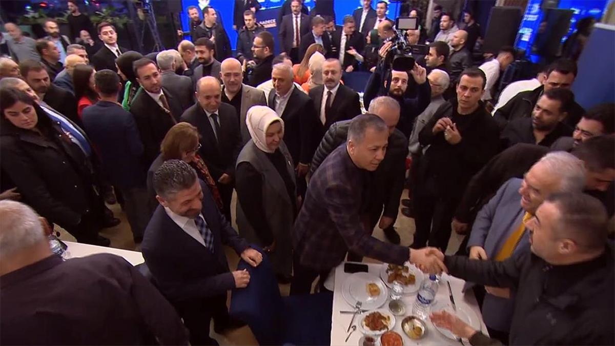 İçişleri Bakanı Yerlikaya, İstanbul'da Gaziantep Hemşehri Sahuru programına katıldı