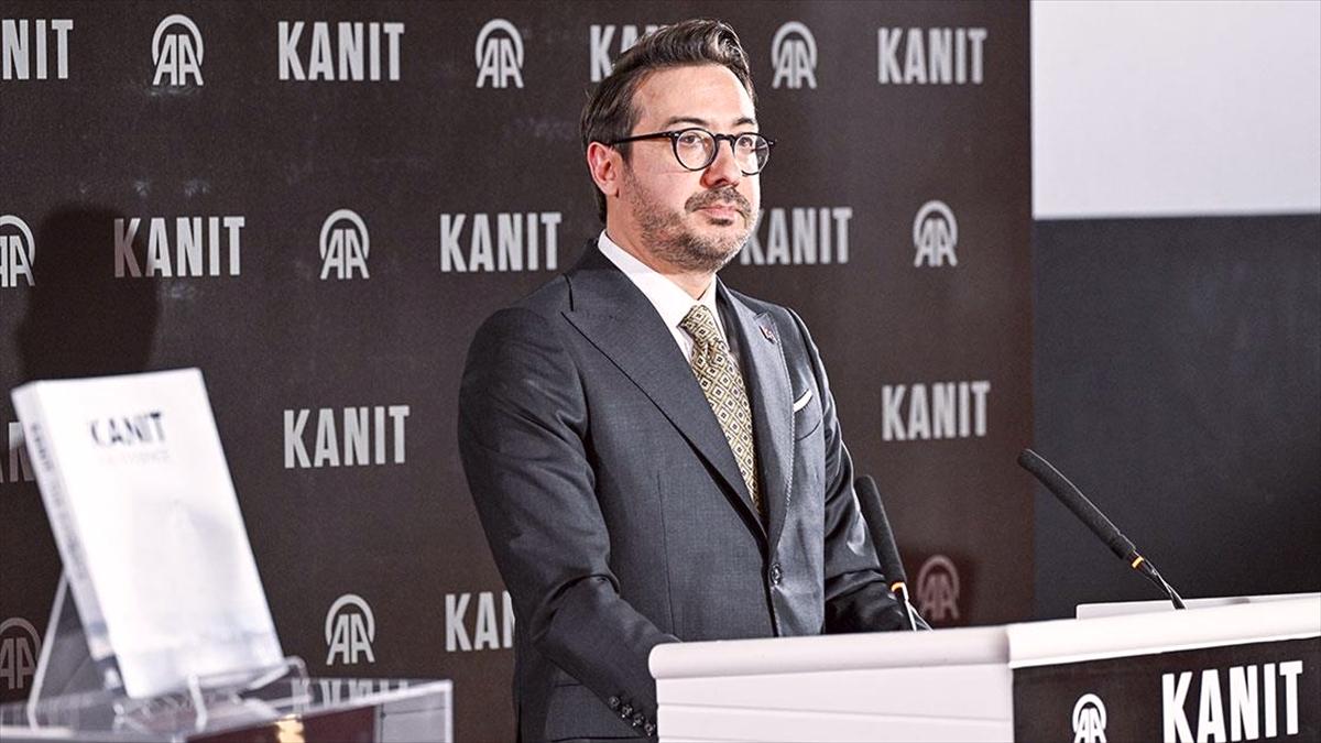 Kanıt belgeseli duymayan, görmeyen dünyayı harekete geçirme teşebbüsüdür
