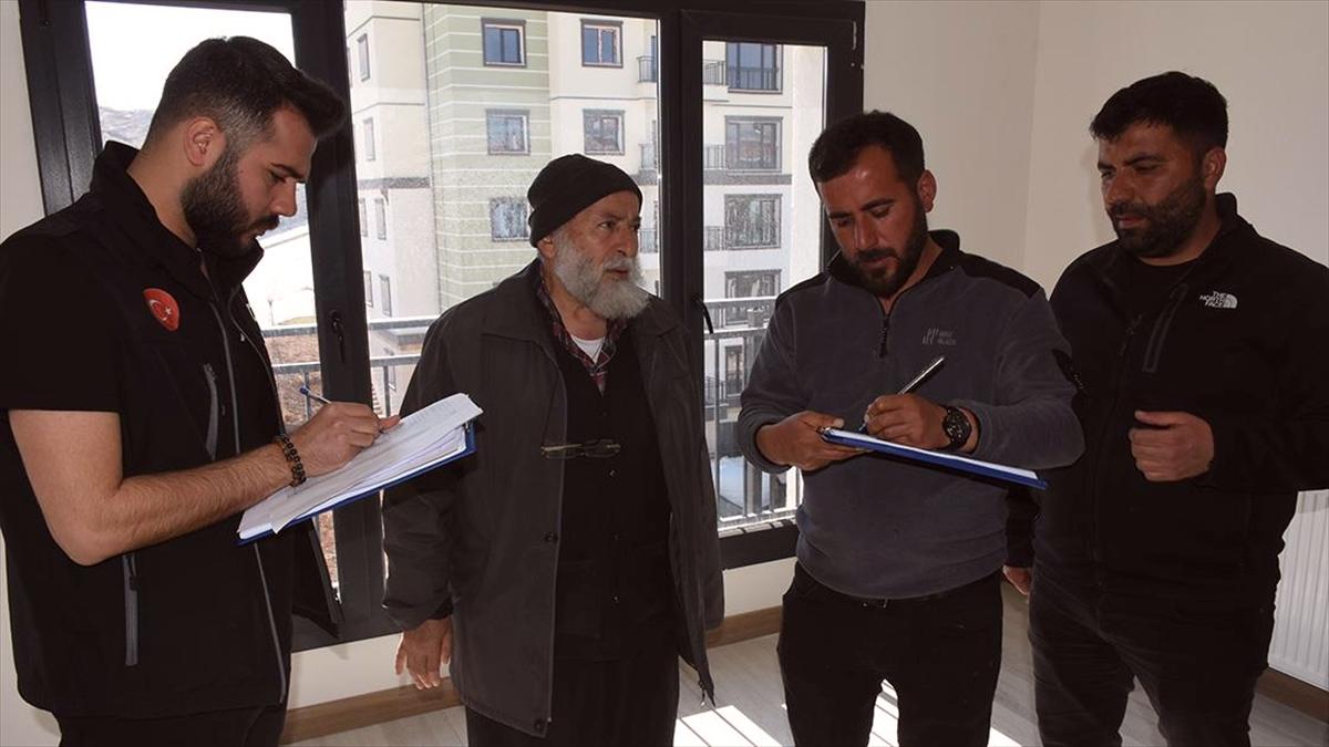 Malatya'da deprem konutlarının anahtar teslimine başlandı