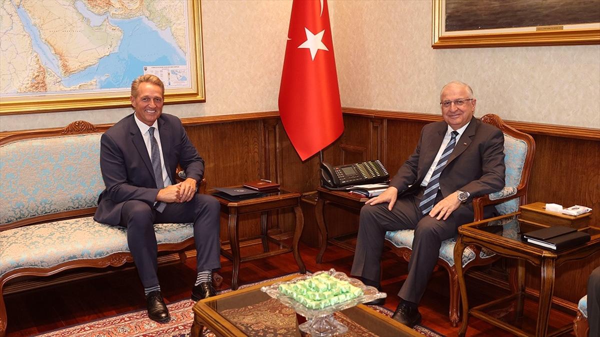 Milli Savunma Bakanı Güler, ABD'nin Ankara Büyükelçisi Flake'i kabul etti
