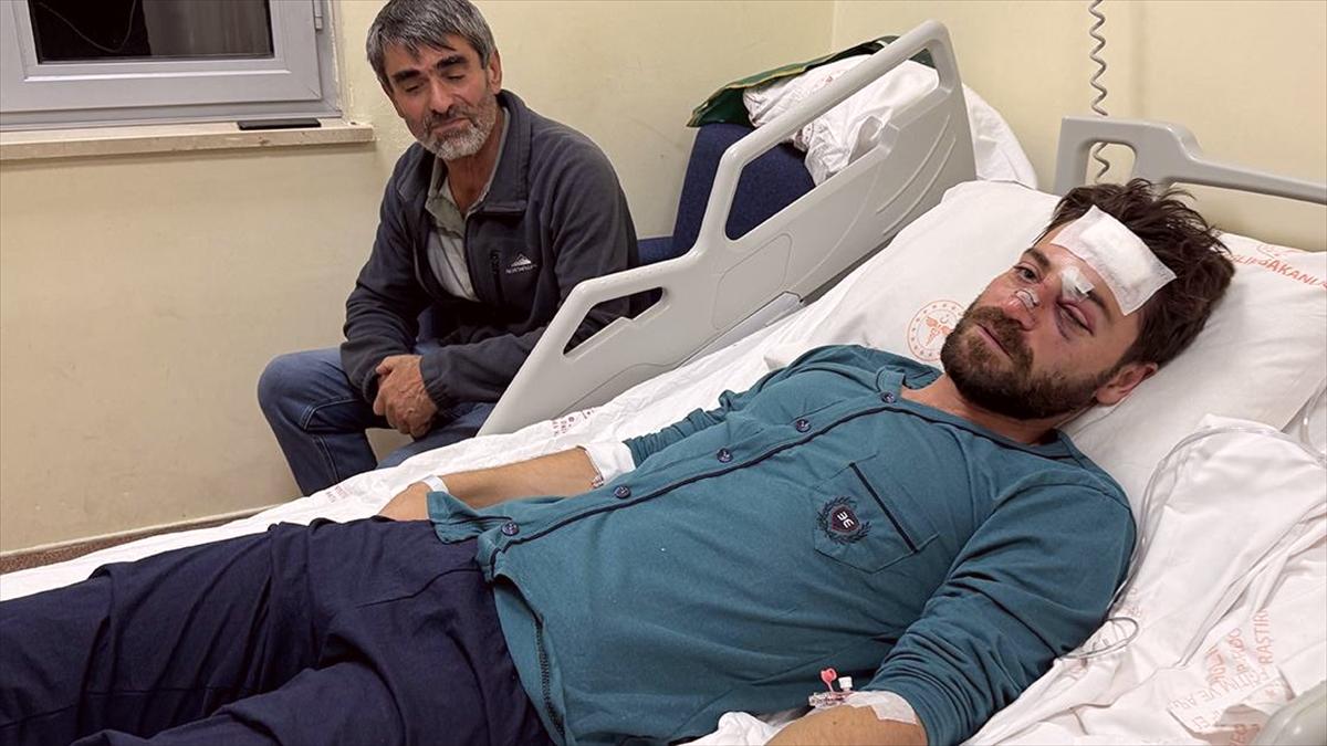 Rize'deki heyelanda yaralanan Zeki Ayran: Heyelan olduğu sırada uykudaydım. Kendi imkanlarımla çıktım