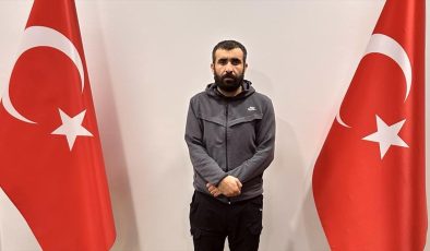 Terör örgütü PKK’nın sözde sorumlularından Murat Kızıl, MİT ve emniyetin ortak operasyonuyla yakalandı
