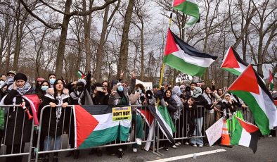 ABD’de yapılan Filistinlilere ait gayrimenkul satış toplantısı protesto edildi