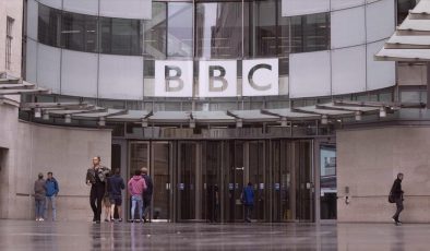 BBC, Uluslararası Adalet Divanı yayınında İsrail lehine “muhtemel hatasını” kabul etti