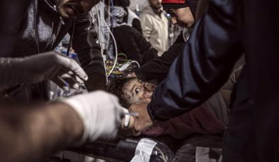 israil, Gazze Şeridi’nde Şifa Hastanesi çevresine ve farklı bölgelere saldırılar düzenledi