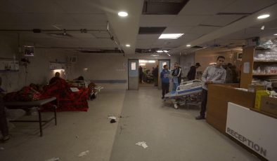 İsrail ordusu, Şifa Hastanesi’ndeki hastaları çıkmaya zorladı