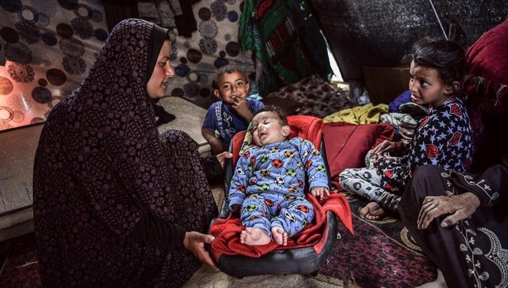 İsrail saldırıları altındaki Gazze’de 2 çocuk daha “açlıktan” öldü