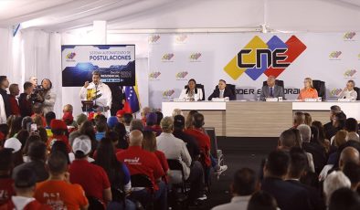 Venezuela’da devlet başkanı seçimi için 13 adayın başvurusu kabul edildi