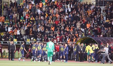 Fenerbahçe, Süper Kupa maçında “müsabakayı terk etme” nedeniyle PFDK’ye sevk edildi