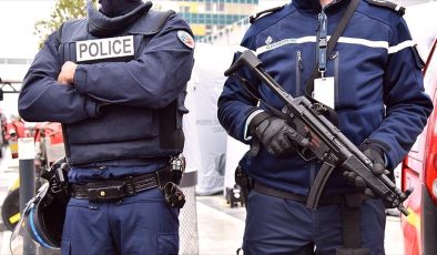 Fransa’da terör örgütü PKK’nın finanse edilmesiyle bağlantılı 8 kişi gözaltına alındı