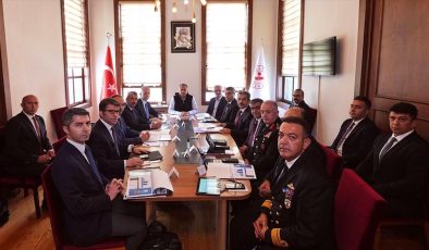 İçişleri Bakanı Yerlikaya başkanlığında İstanbul’da “Güvenlik Toplantısı” düzenlendi