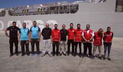 Mısır’da 9. İyilik Gemisi’nden indirilecek yardımlar 24 saatte Gazze’ye ulaşacak