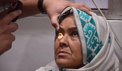 Uganda’da bulaşıcı “kırmızı göz” hastalığına yakalananların sayısı 7 bin 500’ü geçti