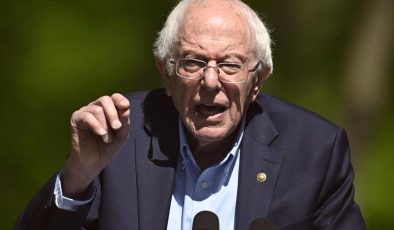 ABD’li Senatör Sanders’tan “kampüslerde antisemitizmi, Müslüman karşıtlığını kınayan” karar teklifi