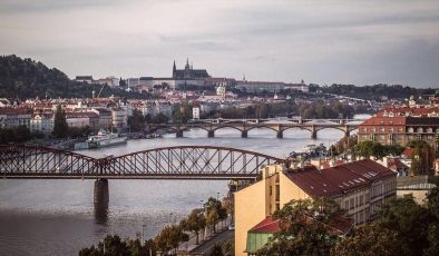 Çekya’da, Rusya’nın Prag Büyükelçisi “siber saldırılar” nedeniyle Dışişleri Bakanlığına çağrıldı