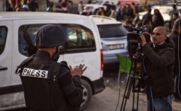 Gazze’deki Filistinli gazeteciler, hayatları pahasına gerçekleri aktarmaya devam ediyor