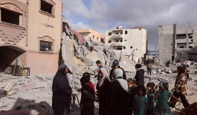 İsrail ordusunun Gazze’nin güneyindeki bazı mahalleleri boşalttığı duyuruldu