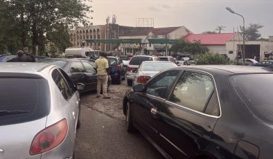 Nijerya’da yakıt krizi devam ediyor