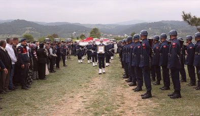 Şehit Sözleşmeli Er Rıdvan Gürsoy’un cenazesi Kütahya’da defnedildi
