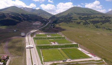 Türkiye’nin en iyi amatör futbolcuları UEFA’nın organizasyonunda Erzurum’da buluşacak